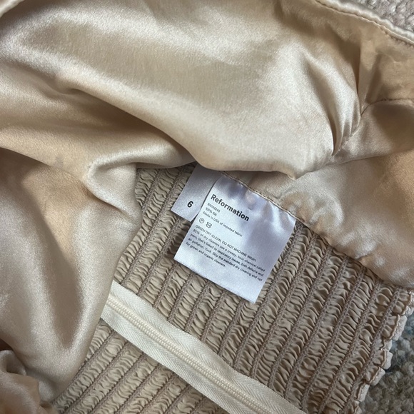Reformation Gold Top - Picture 3 of 4